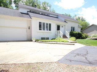 8332 E Pearson Rd, Shelby Township, MI 48316