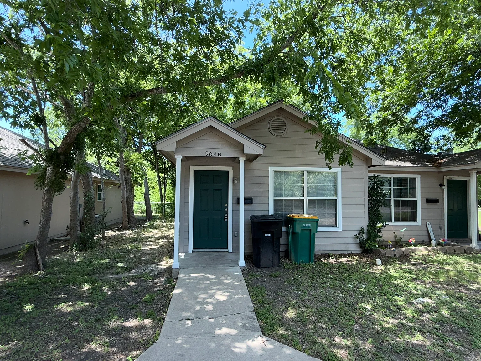 1 bed, 560 sqft, $550 — Photo 1