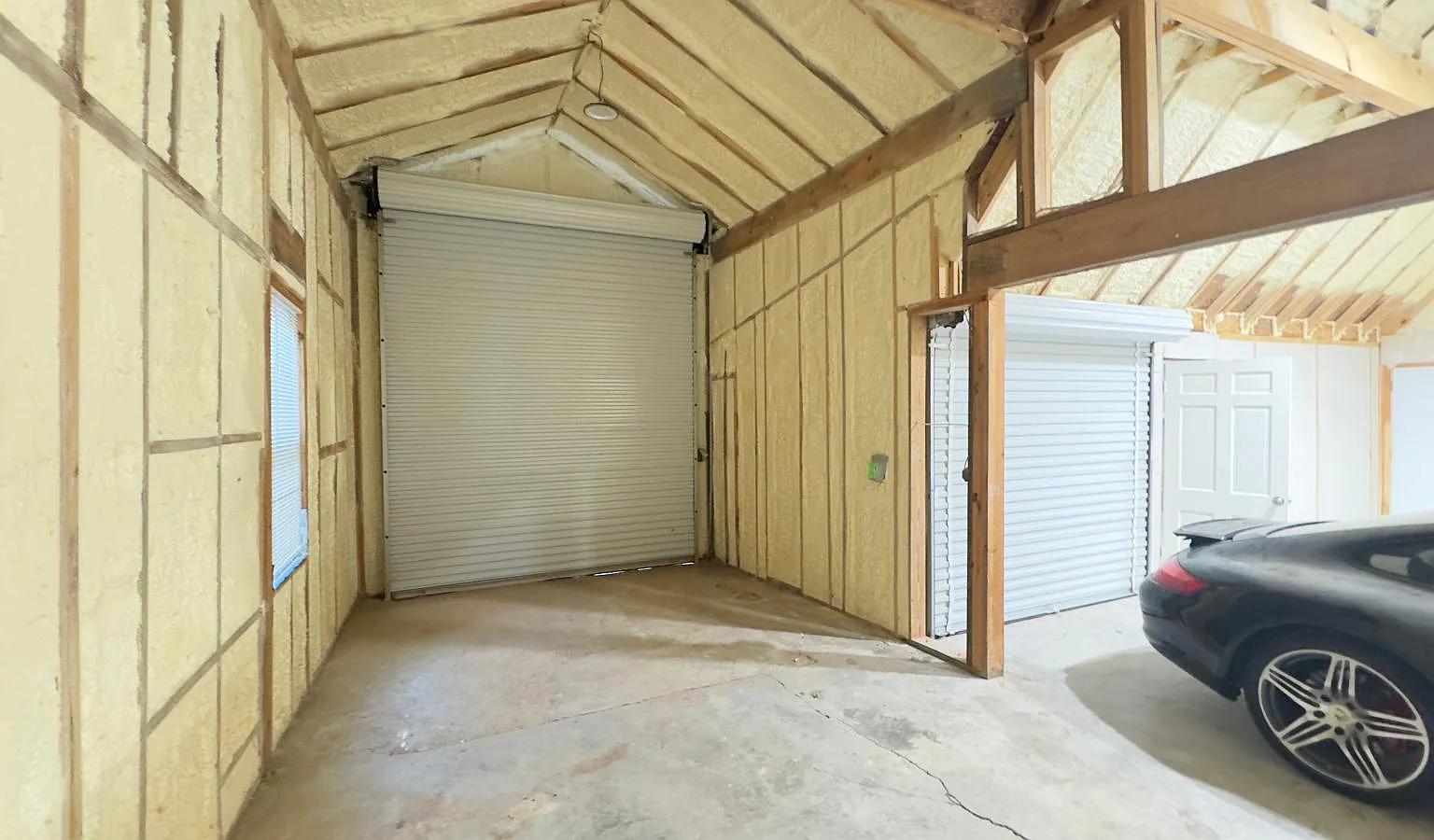 1 bed, 2054 sqft, $1,700 — Photo 3