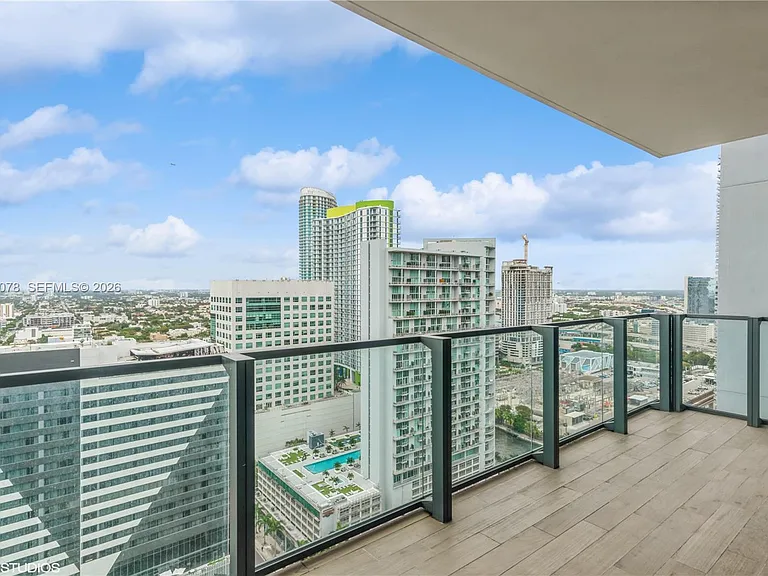 88 SW 7th St #2508 — Photo 16