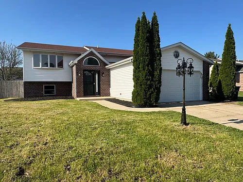 7396 Kestrel St Photo 1