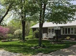 318 Hillcrest Dr, Hamilton, IL 62341