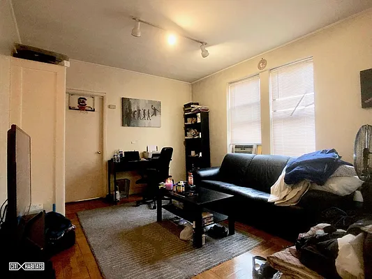 Rented by Citi Habitats | media 44