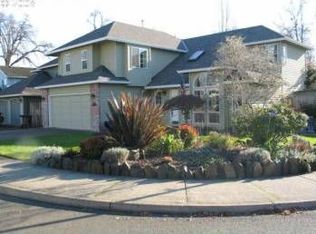 14943 SW Kenton Dr, Tigard, OR