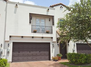 805 S 6th St, McAllen, TX 78501