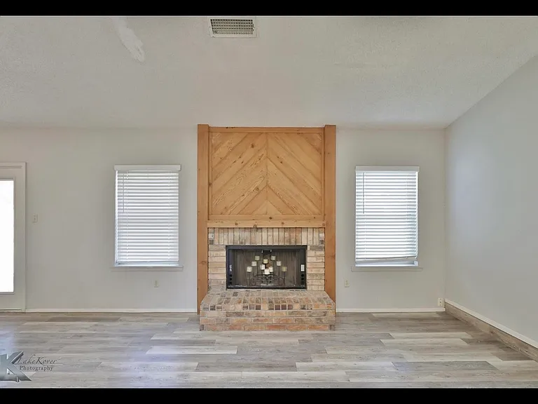 6001 Michael Ct — Photo 2