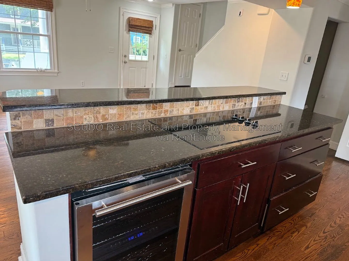 2 bed, 2.5 bath, 1500 sqft, $2,100 — Photo 4