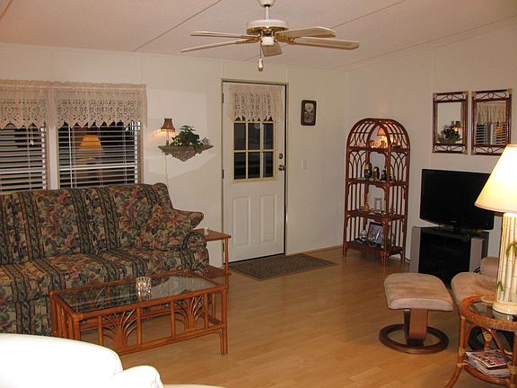 5th image of 4953 Northshore Cir