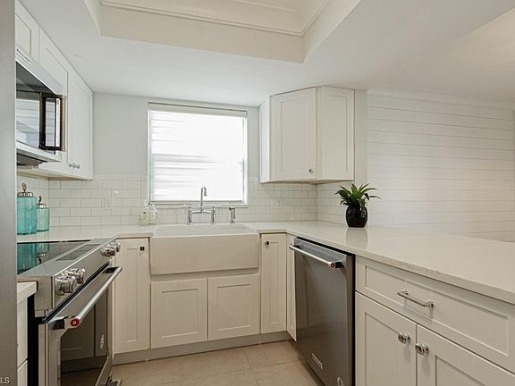 4th image of 1549 Sandpiper St #29