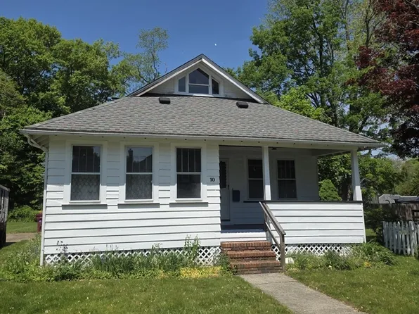 10 Rice St, Middleboro, MA 02346