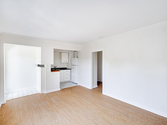 2nd image of 342 W Avenue 42