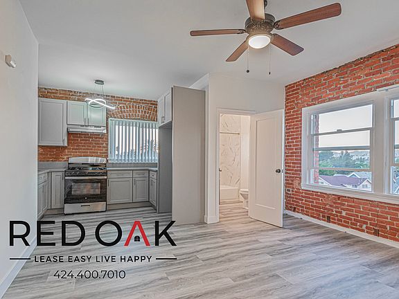 4th image of 147 5/8 S Normandie Ave #406