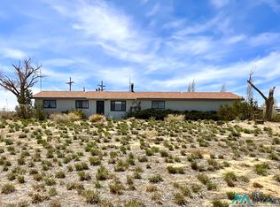 28 S La Chee Dr, Yatahey, NM 87375