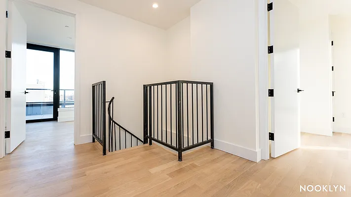Rented by Nooklyn NYC LLC | media 43