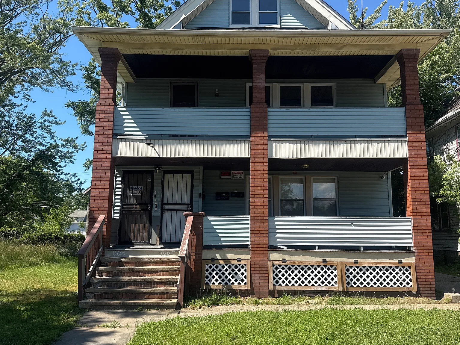 2 bed, $950 — Photo 1
