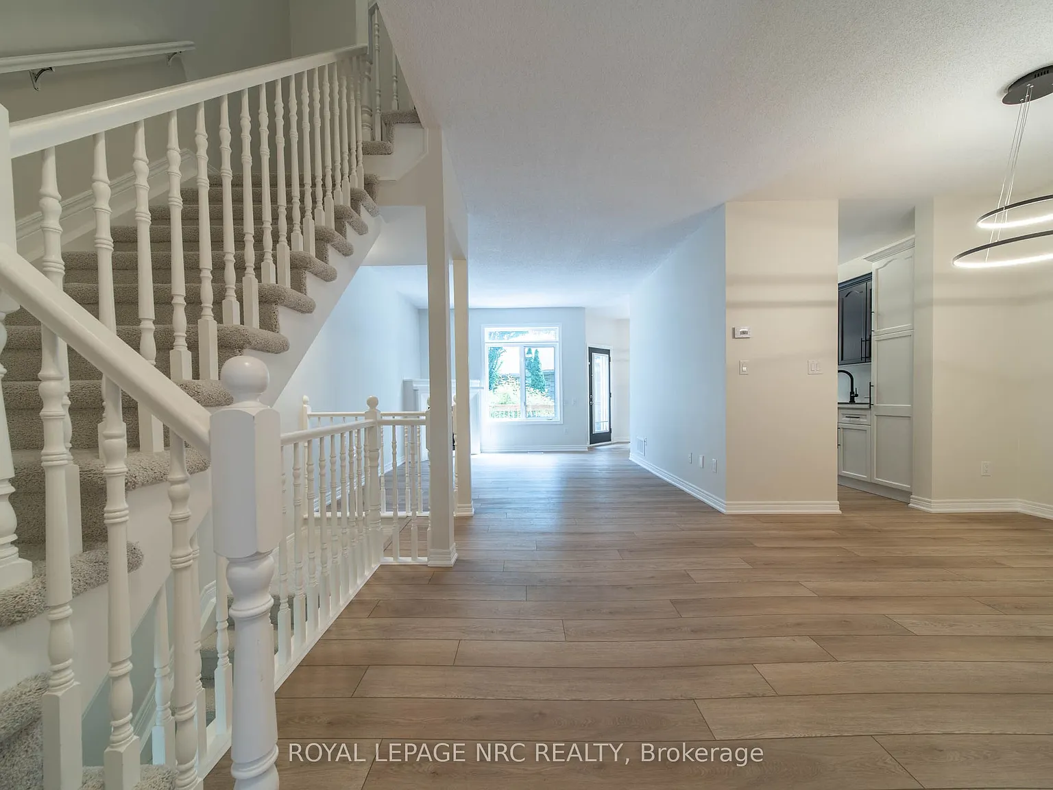 3 bed, $3,000 — Photo 3