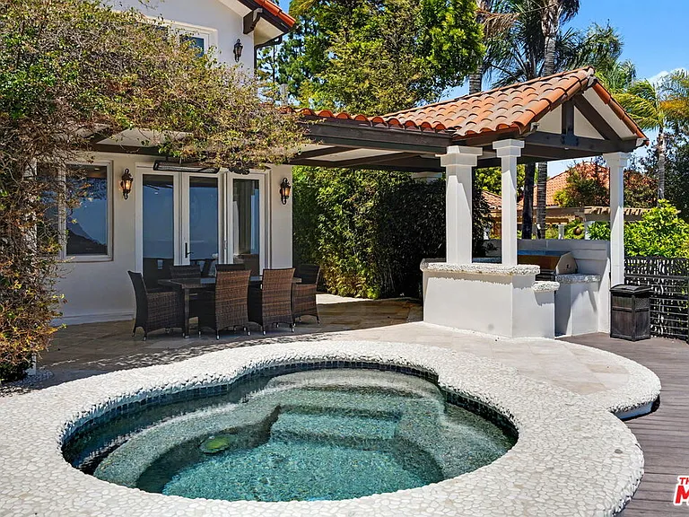 12608 Promontory Rd — Photo 29