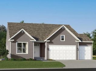 5404 King Arthur Ln NW, Rochester, MN 55901
