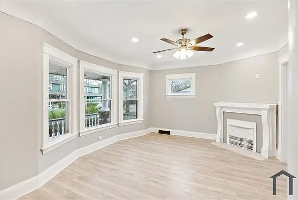 4 bed, $1,400 — Photo 3