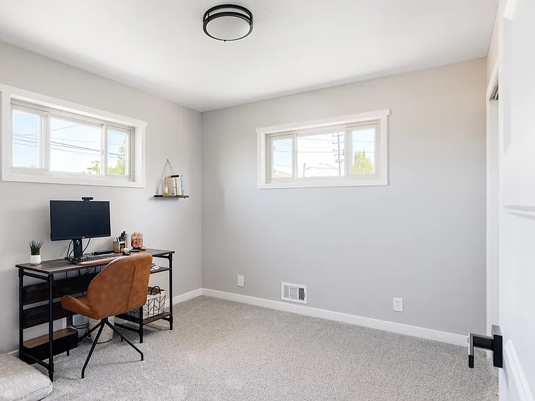 10516 Pearl St — Photo 13