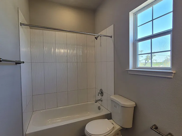 104 Peruna Dr — Photo 15