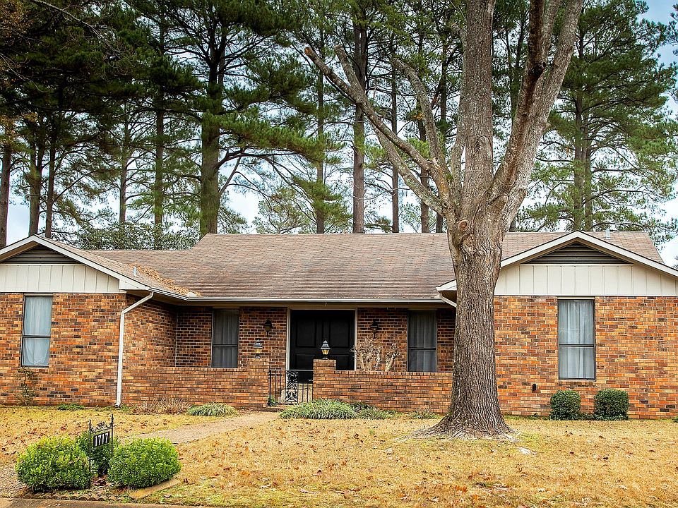 1st image of 1717 Karen Cir