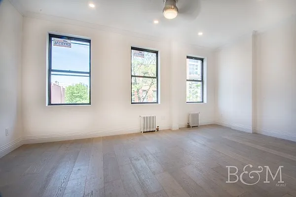 Rented by Brick&Mortar | media 23