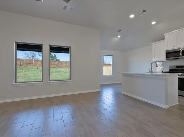 13129 NE 9th St, Choctaw, OK 73020