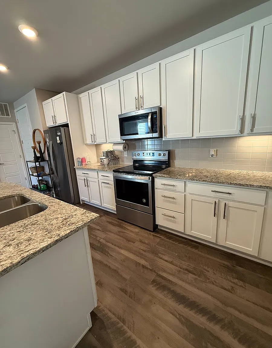 2 bed, 1069 sqft, $2,500 — Photo 3