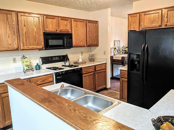 5th image of 5858 Whitestone Dr