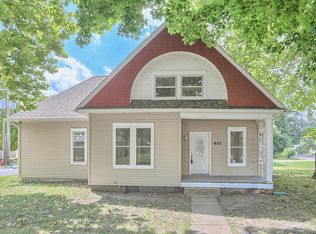 401 E Dunbar St, Mahomet, IL 61853