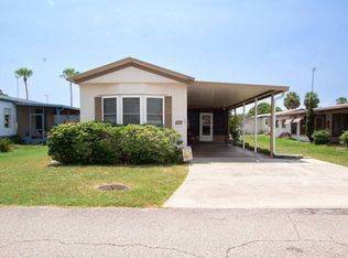 11 Sunrise Ln, Fruitland Park, FL 34731