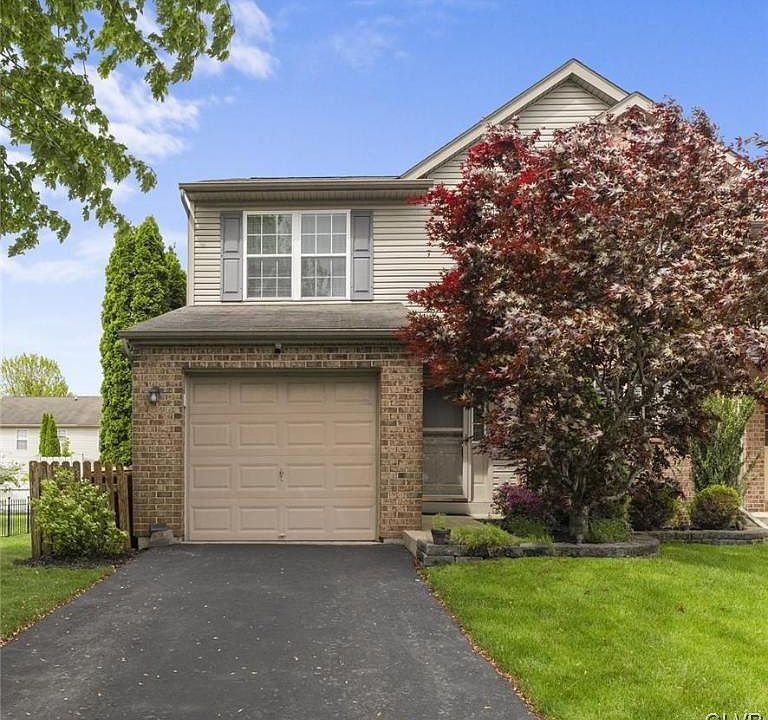 1st image of 2575 Margaret Ct