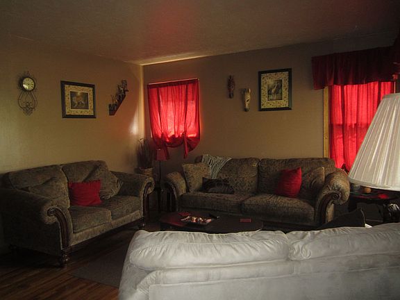 2nd image of 2914 Glenn Ave