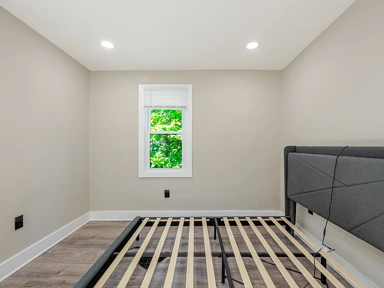 4523 Dix St NE — Photo 20