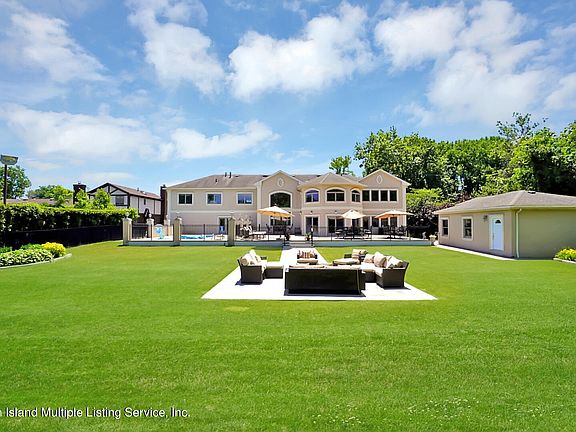 2nd image of 61 Direnzo Ct