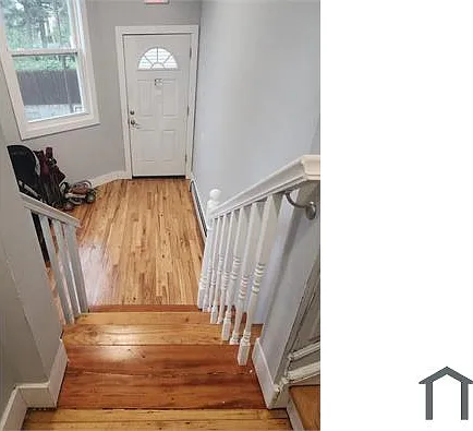325 N Broadway #2C