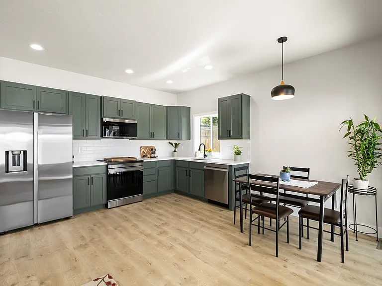 10494 W Shields Ave — Photo 25