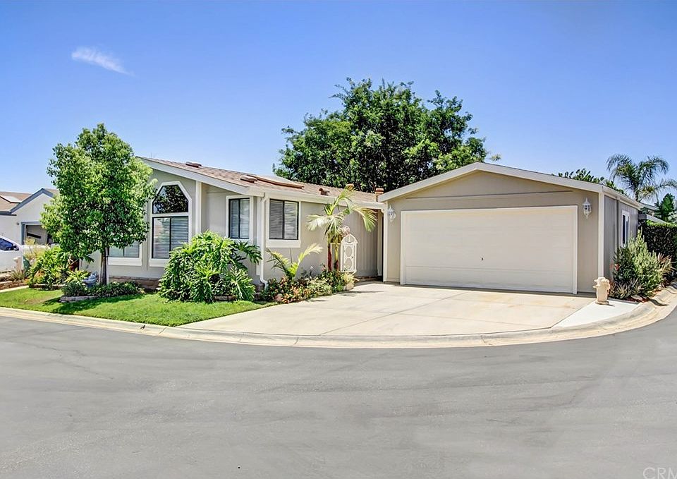 1st image of 10961 Desert Lawn Dr Space 275
