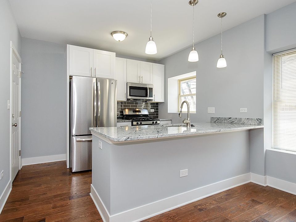 1st image of 4753 N Leavitt St #1