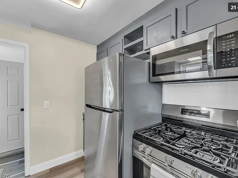 Kitchen with Appliances