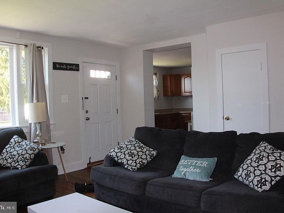 5th image of 308 S Warwick Rd APT A