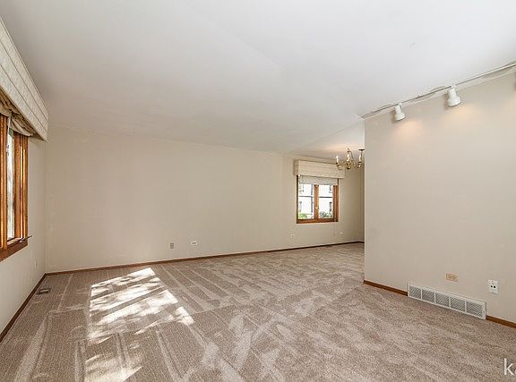3rd image of 19565 W West Shore Dr