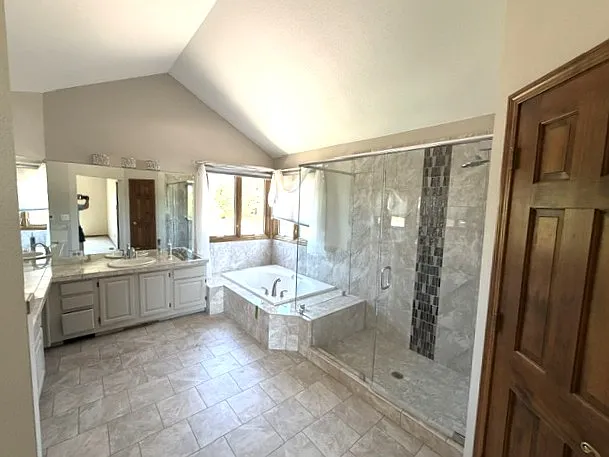 6793 Blackhawk Ct — Photo 10