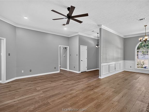 5th image of 2301 Kuykendall Cir