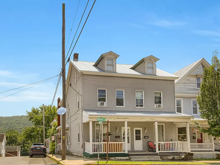151 Walnut St #STREET_ — Photo 10