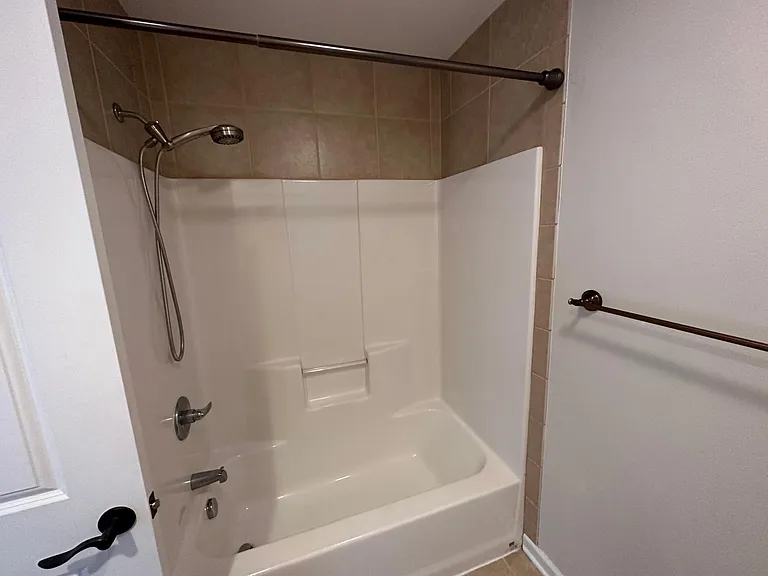 609 Edith St — Photo 15