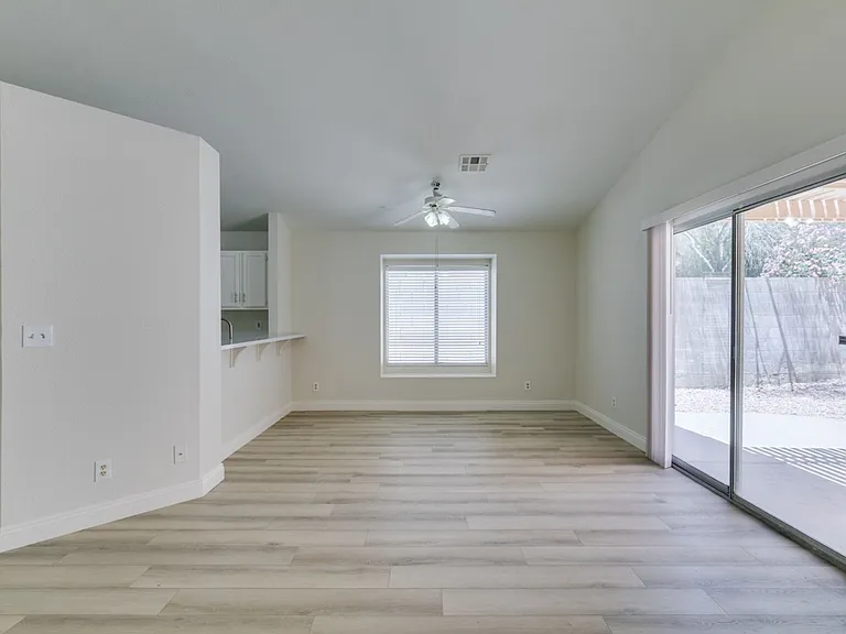 8664 Buttercreek Way — Photo 11