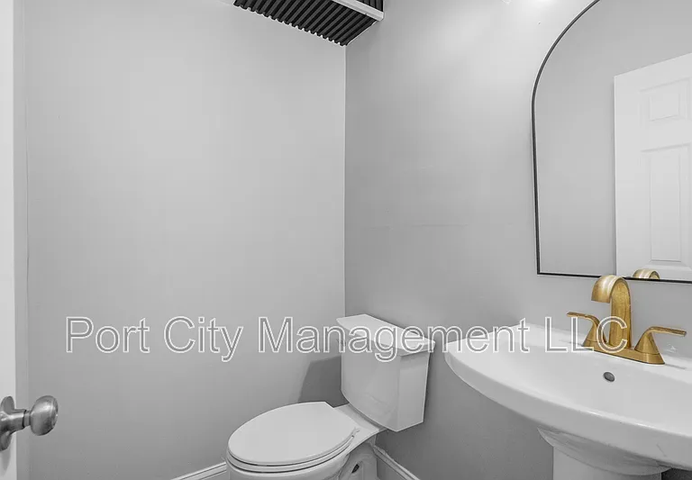1416 N Milton Ave — Photo 7