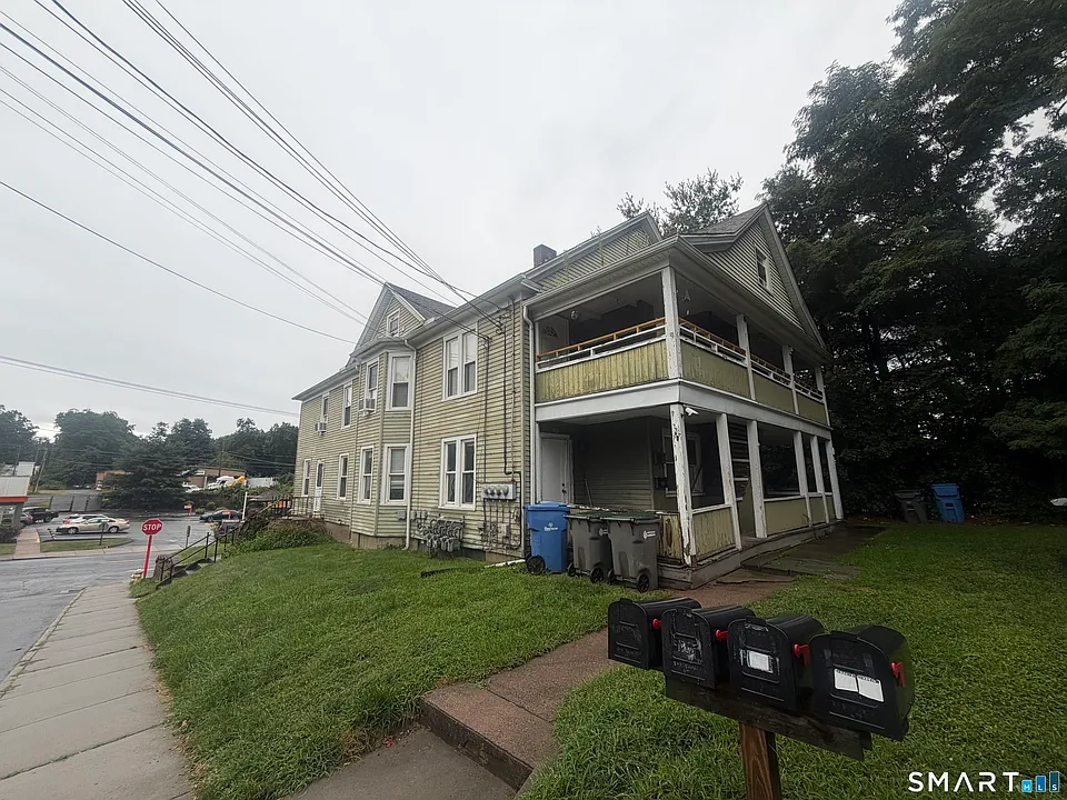243 Center St #1